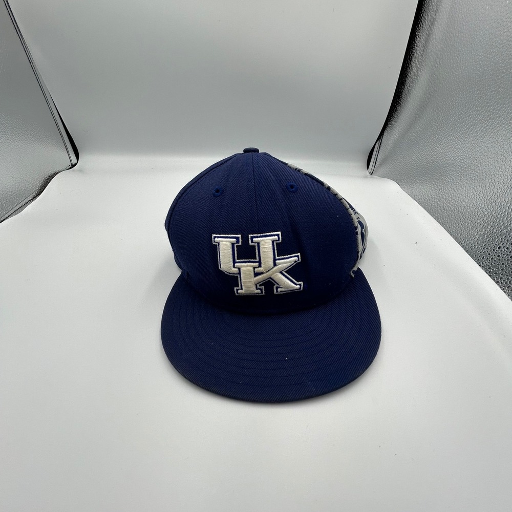 New Era Kentucky Wildcats Hat Mens 7 5/8 Blue 59FIFTY Fitted Graphic Cap